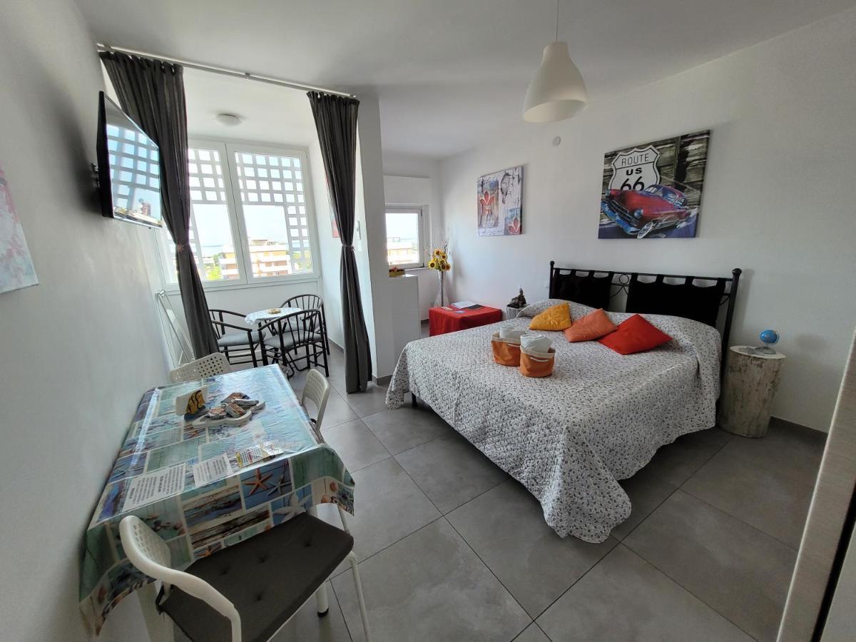 Rosato 2 Sea View Apartment Lignano Sabbiadoro Buitenkant foto
